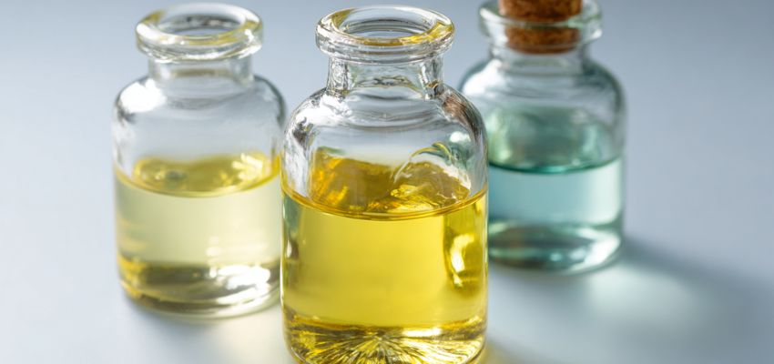 Acids flake up skin and eliminate flakes, but they do not treat symptoms of dandruff or scalp psoriasis.