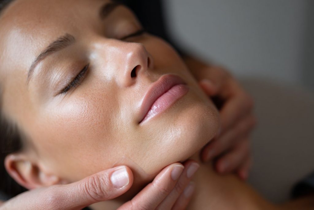 Waxing for Face: The Do’s and Don’ts You Need to Know